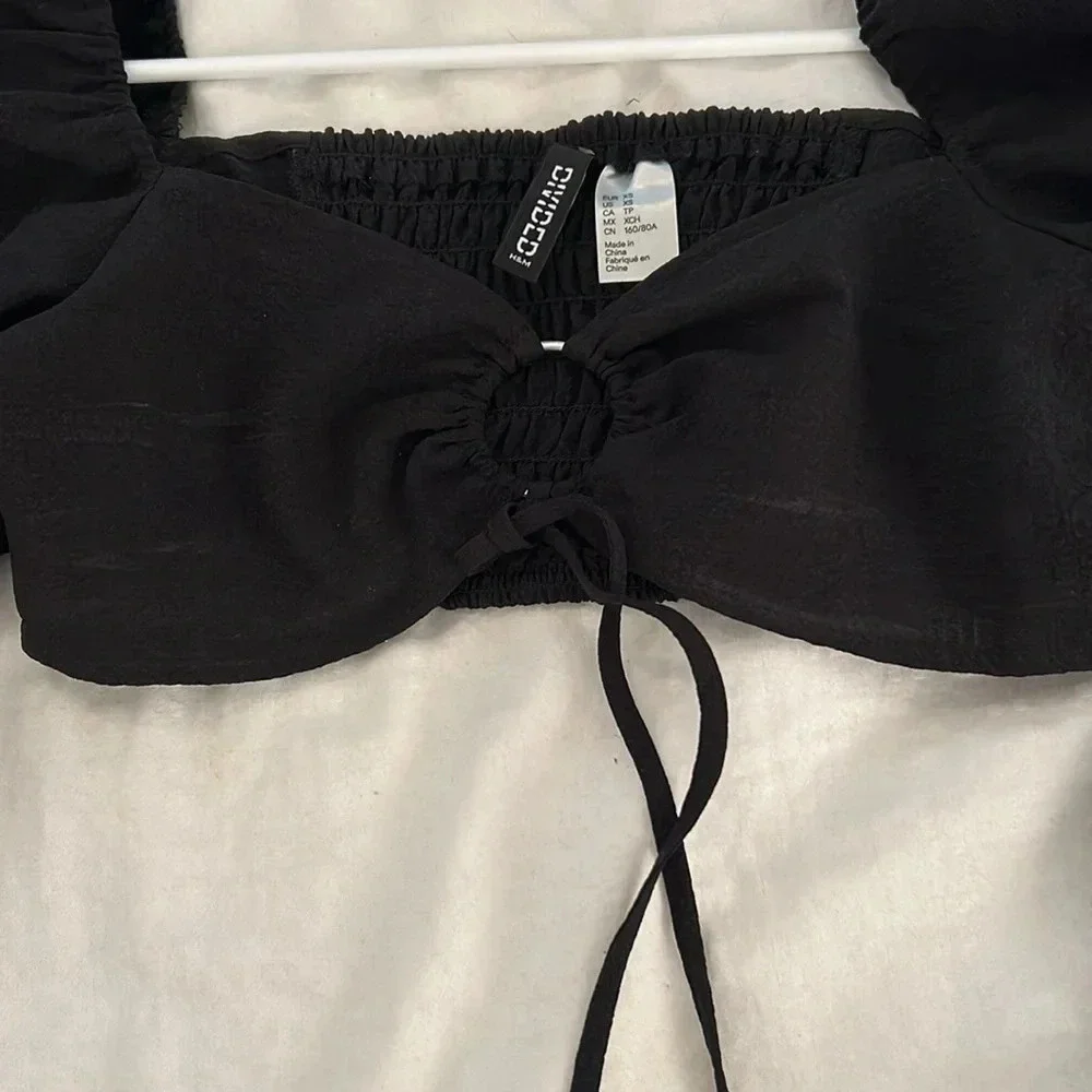 H&M Black Cropped Long Sleeve size Top XS bohemian